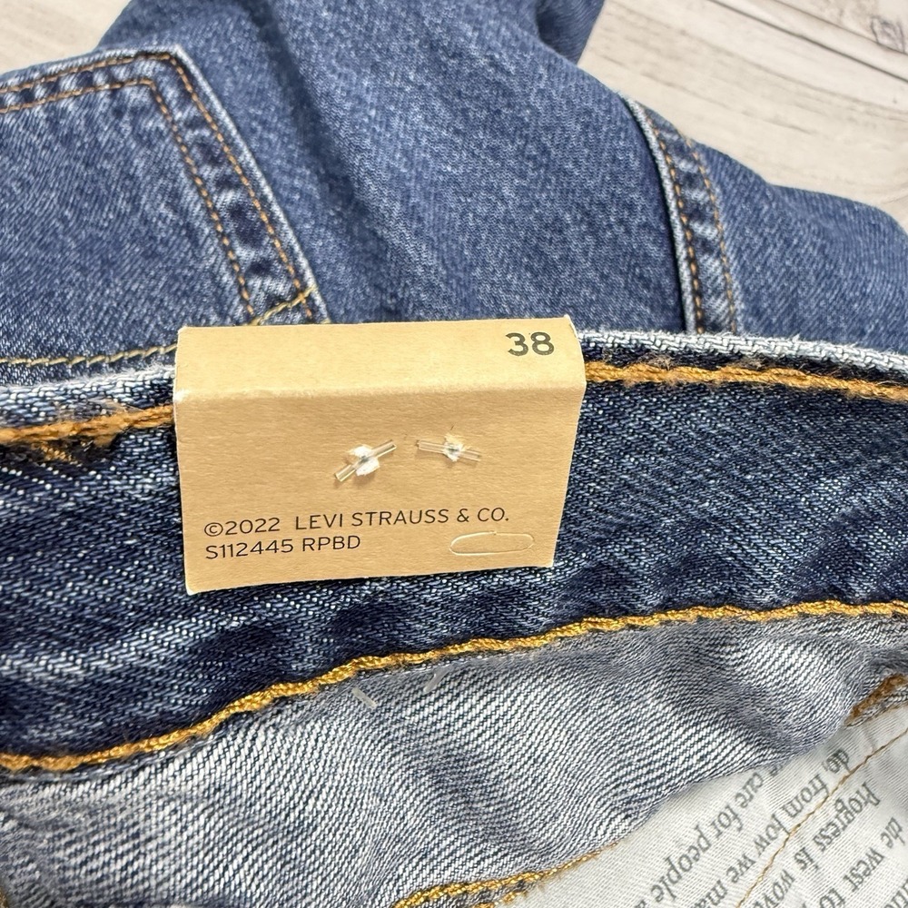 Levi's 565 Jean Shorts Mens 38 Blue Medium Wash 11" Inseam NWT - Picture 8 of 10
